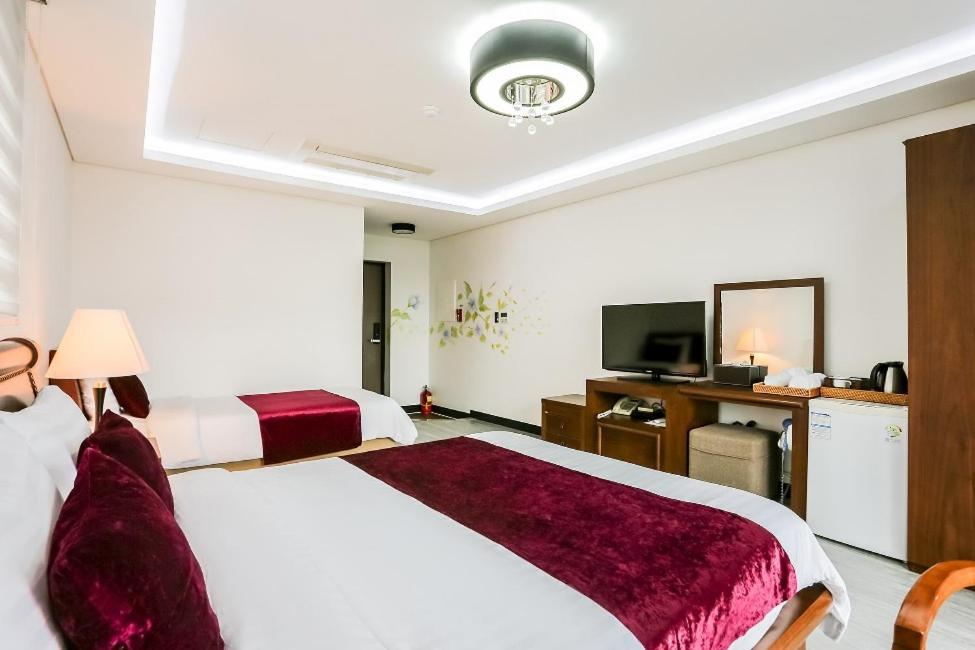 The Seri Resort Seogwipo-stad Buitenkant foto