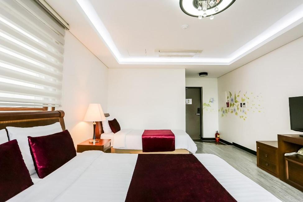 The Seri Resort Seogwipo-stad Buitenkant foto